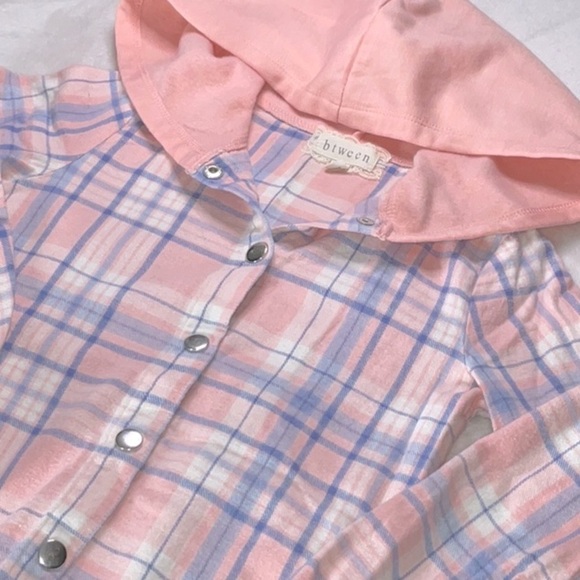 Btween: Plaid/Button-Down Shirt w Hood! 🍁❄️ - Picture 2 of 4
